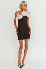 Viktoria Strapless Concertina Decoration Mini Dress Black